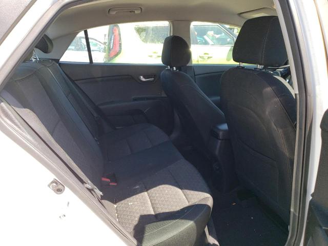 3KPA24AB8JE142370 KIA RIO LX