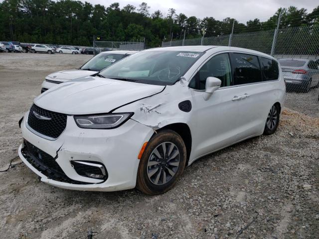 CHRYSLER-PACIFICA-2C4RC1L70NR136980