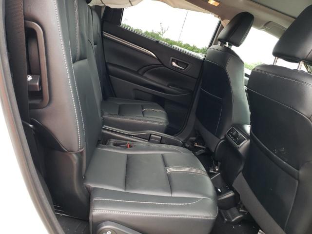 5TDJZRFH3JS830286 Toyota Highlander Se