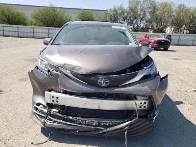 5TDJRKECXMS034622 Toyota SIENNA XLE