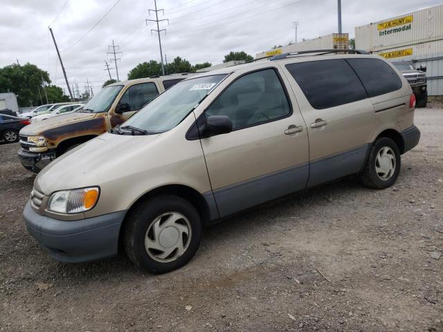 2001 Toyota Sienna LE