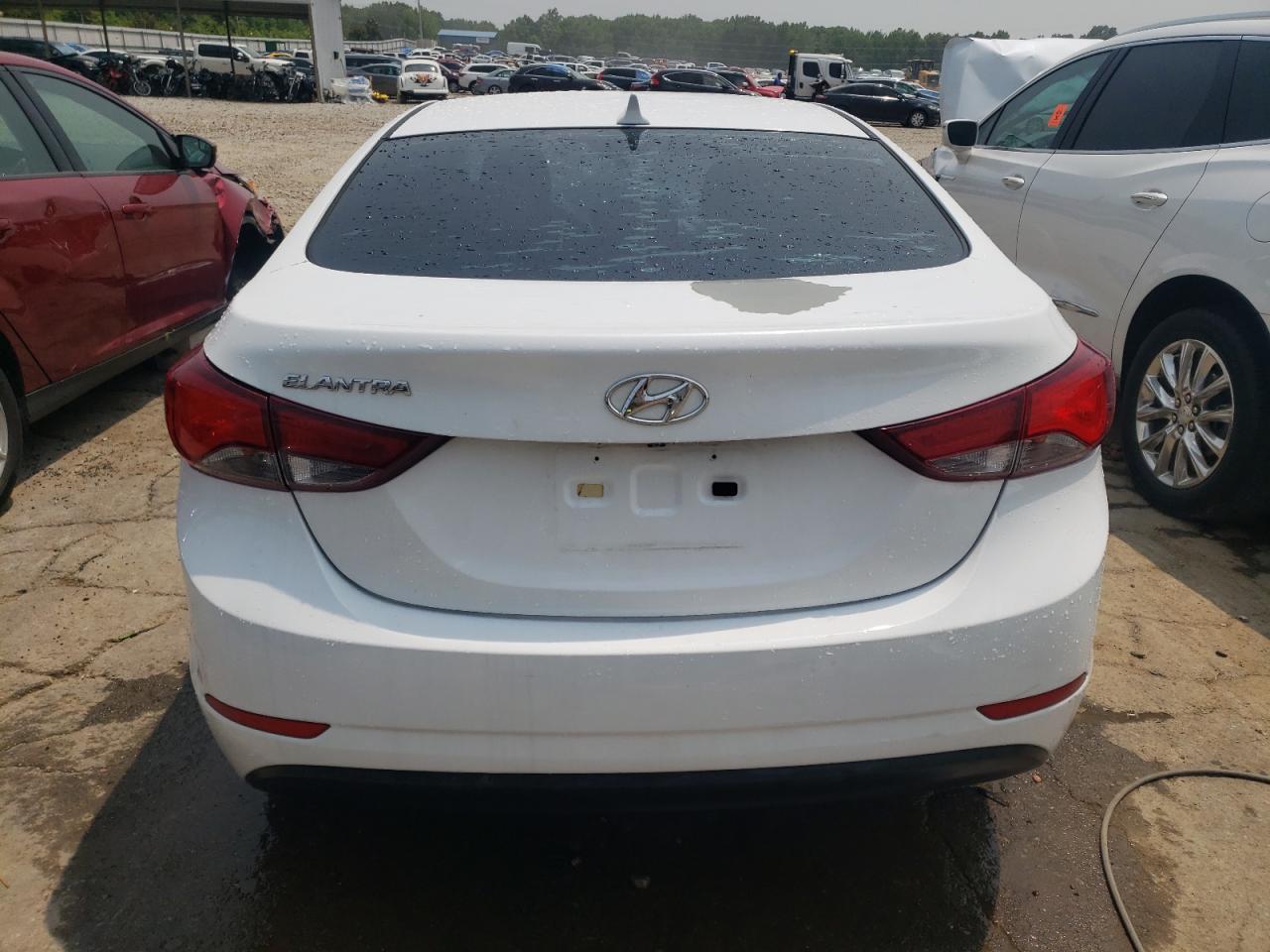 2015 Hyundai Elantra Se vin: 5NPDH4AE0FH621620