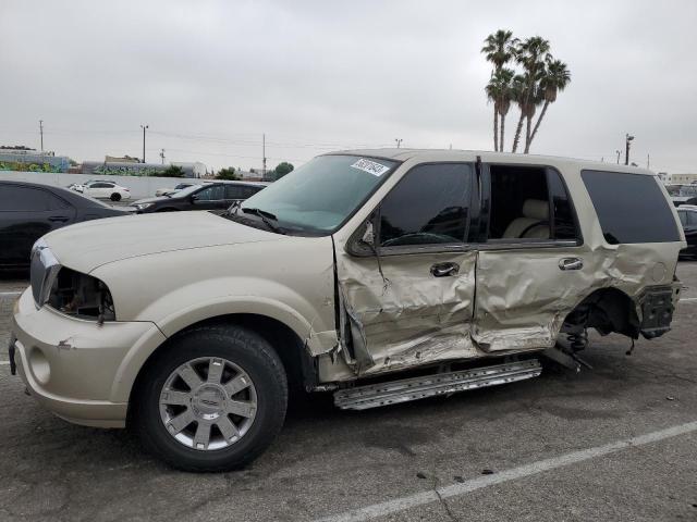 2004 Lincoln Navigator 