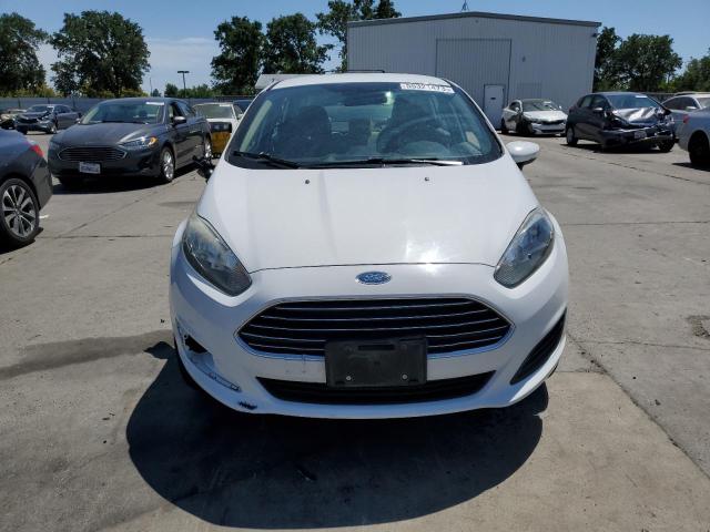3FADP4BJ1FM225467 Ford FIESTA SE