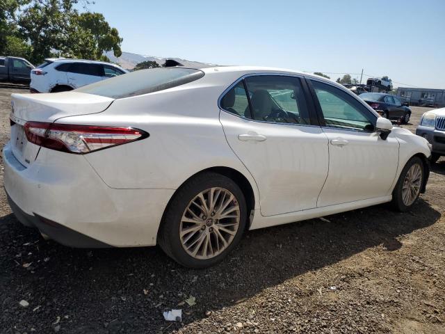 4T1B11HK6JU032460 Toyota Camry L 2018