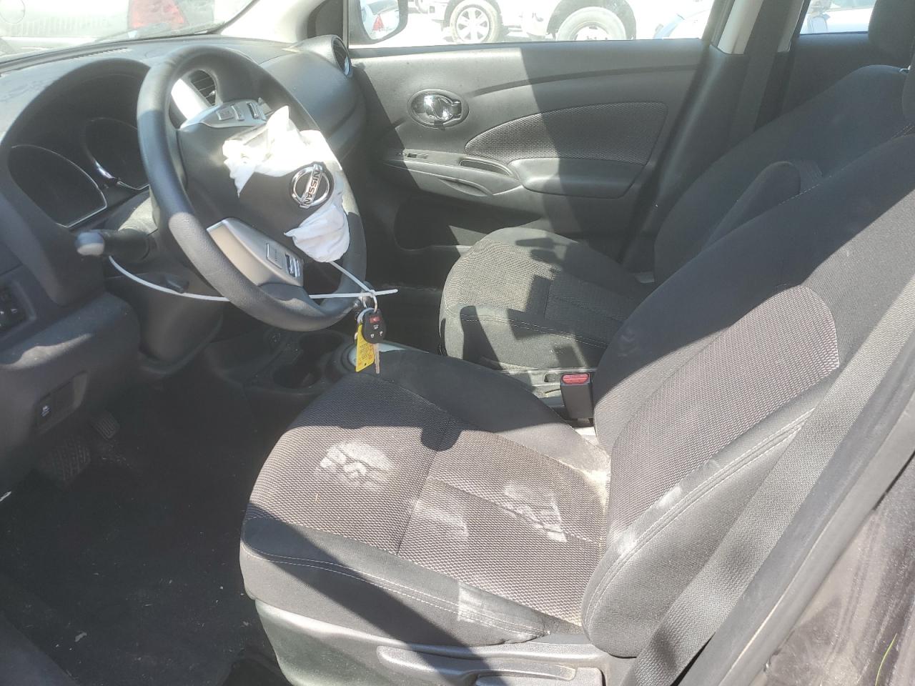 3N1CN7AP5KL862593 NISSAN VERSA 2019