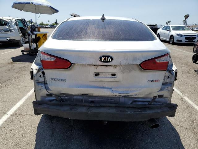 KNAFZ4A82G5600220 KIA FORTE EX