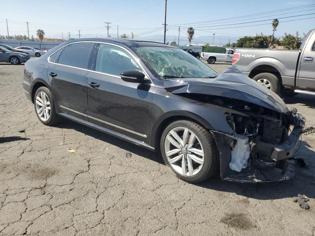 2017 VOLKSWAGEN PASSAT SEL - 1VWCT7A38HC082511