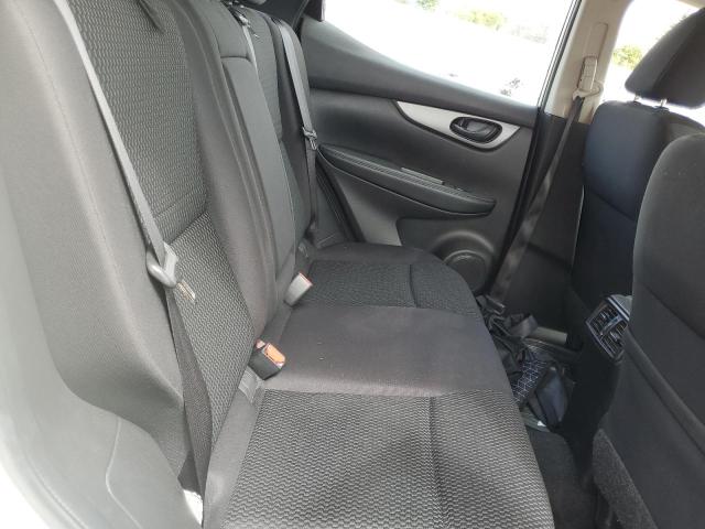 JN1BJ1CP1HW008558 Nissan Rogue Sport S