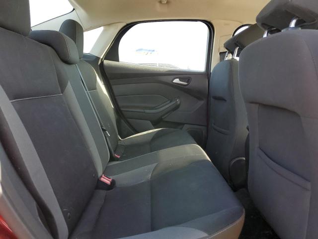 1FADP3F22EL242128 Ford FOCUS SE