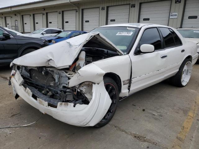 2000 Ford Crown Victoria 