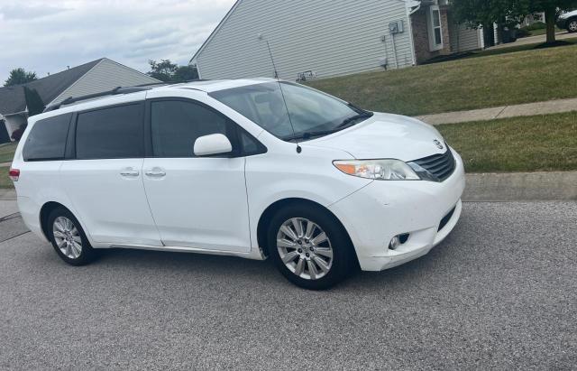 2013 Toyota Sienna XLE