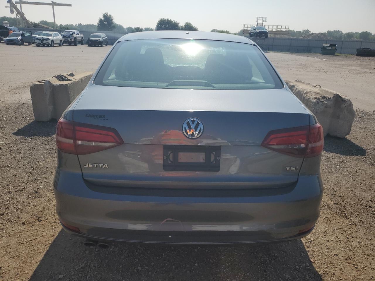 Lot #2679945598 2017 VOLKSWAGEN JETTA S