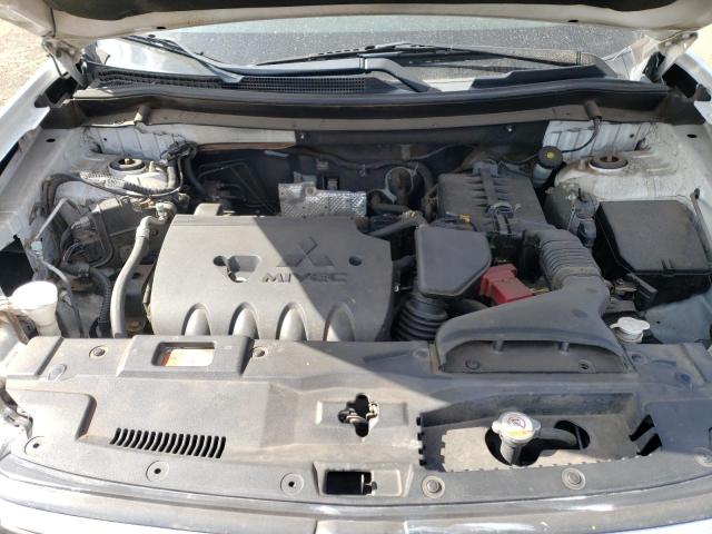 JA4AD3A36EZ010211 Mitsubishi Outlander Se