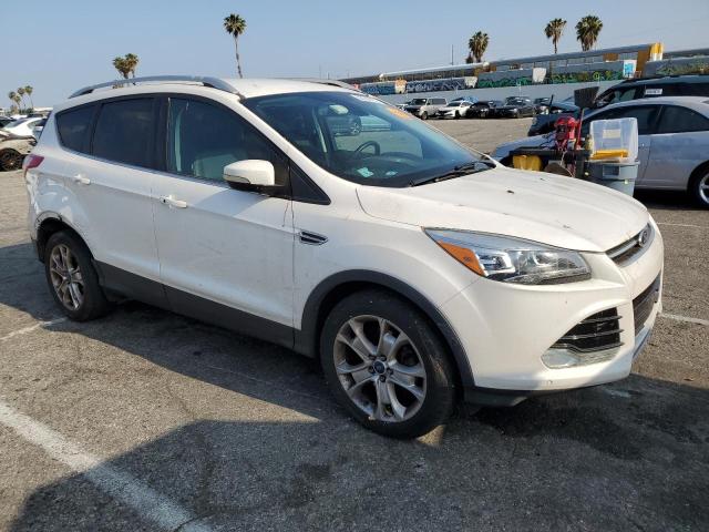 1FMCU9J95EUC72204 Ford Escape Titanium