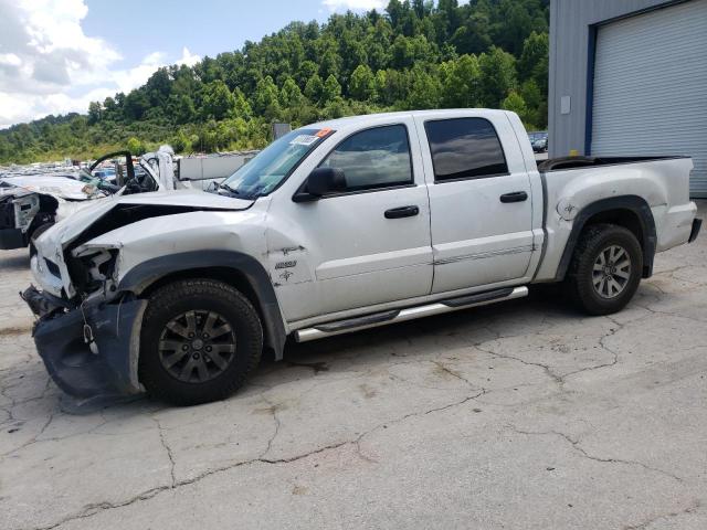 2006 Mitsubishi Raider Duro Cross