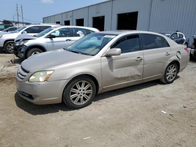 2005 Toyota Avalon XL