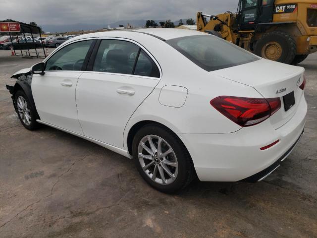 WDD3G4EB2KW022940 Mercedes-Benz A 220