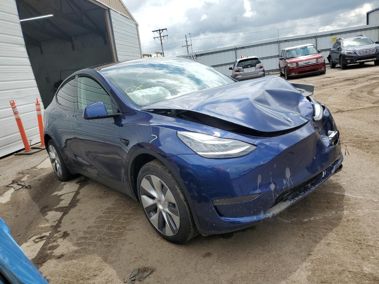 7SAYGDEE1PA088496 Tesla Model Y  4