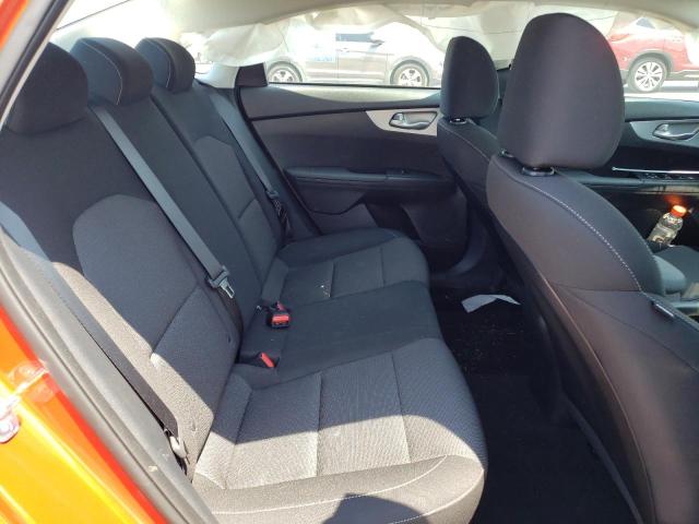 3KPF24AD6PE627963 KIA FORTE LX