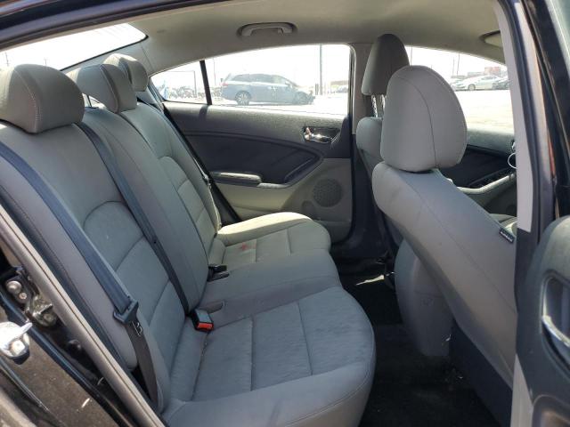 KNAFK4A69F5300692 KIA FORTE LX