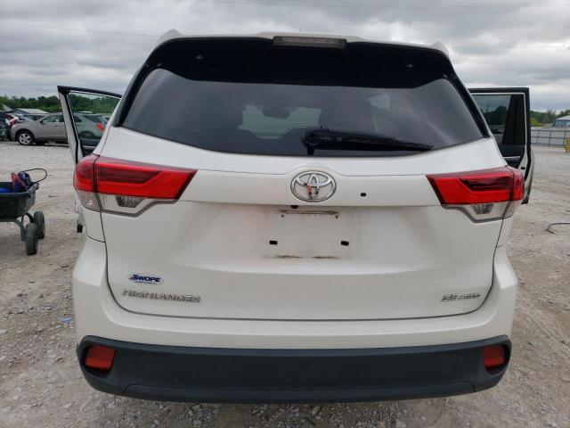 5TDJZRFH3JS830286 Toyota Highlander Se