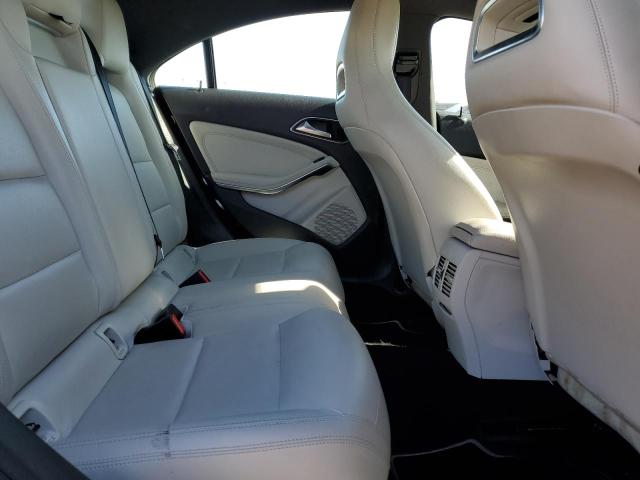 WDDSJ4EB9EN070197 Mercedes-Benz CLA 250