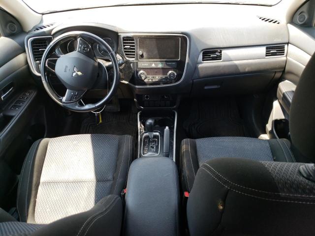 JA4AD3A33HZ028122 Mitsubishi Outlander Se
