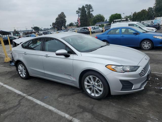 3FA6P0LU7KR154122 Ford FUSION SE