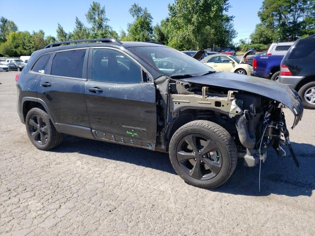 1C4PJLCSXFW737674 Jeep Cherokee Latitude