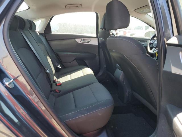 3KPF24AD6PE572091 KIA FORTE LX