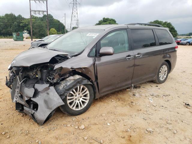 2011 Toyota Sienna XLE