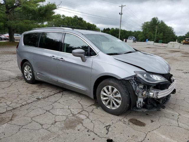 2C4RC1BG1JR110366 2018 CHRYSLER PACIFICA, photo no. 4