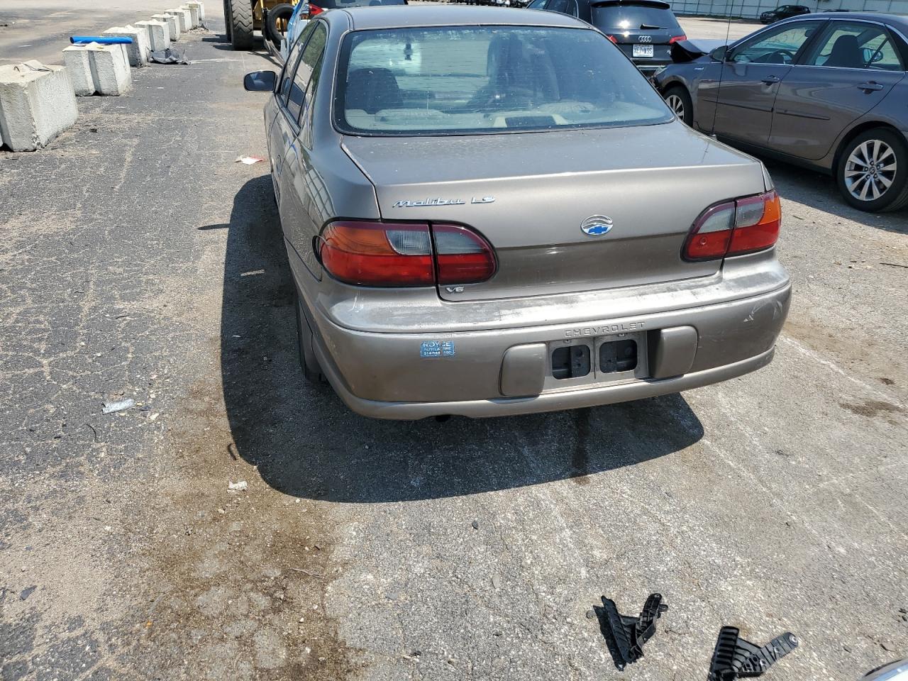 1g1ne52j02m624184 1G1NE52J02M624184 2002 Chevrolet Malibu Ls