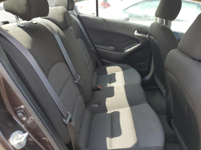 3KPFK4A78HE084448 KIA FORTE LX
