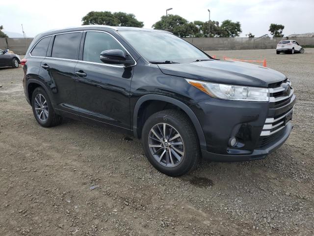 5TDKZRFH5JS264331 Toyota Highlander Se