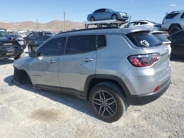 3C4NJDBBXNT180106 Jeep Compass Latitude