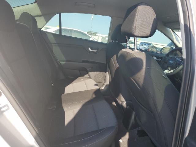 3KPA24AD9ME407030 KIA RIO LX