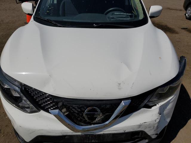 JN1BJ1CR8JW264767 Nissan Rogue Sport S