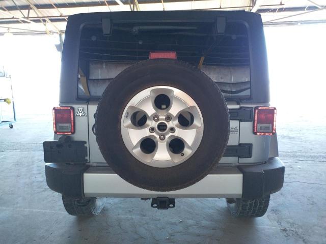 1C4BJWEGXEL109764 Jeep Wrangler Unlimited Sahara
