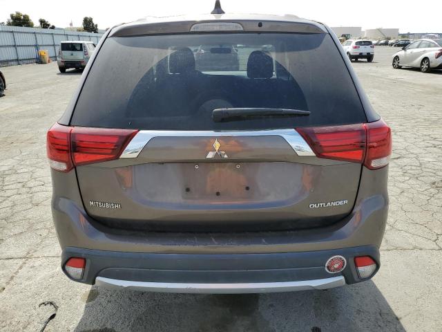 JA4AD2A39JZ014600 Mitsubishi Outlander Es