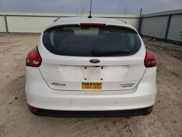 1FADP3N28FL328255 Ford Focus Titanium