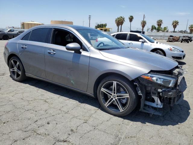 W1K3G4EB6NJ337256 Mercedes-Benz A 220