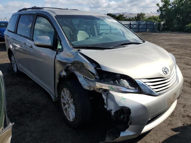 5TDJK3DC5FS113310 Toyota SIENNA LE