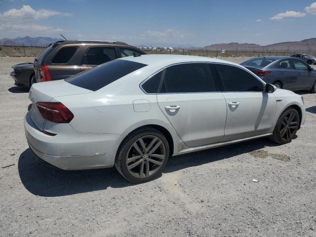 2017 VOLKSWAGEN PASSAT R-L - 1VWDT7A35HC083927