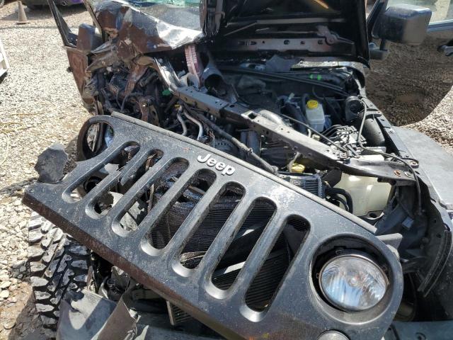 1C4AJWAG9GL118573 Jeep Wrangler Sport
