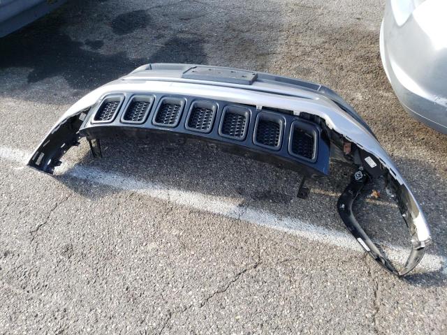 3C4NJCBB1JT414332 Jeep Compass Latitude