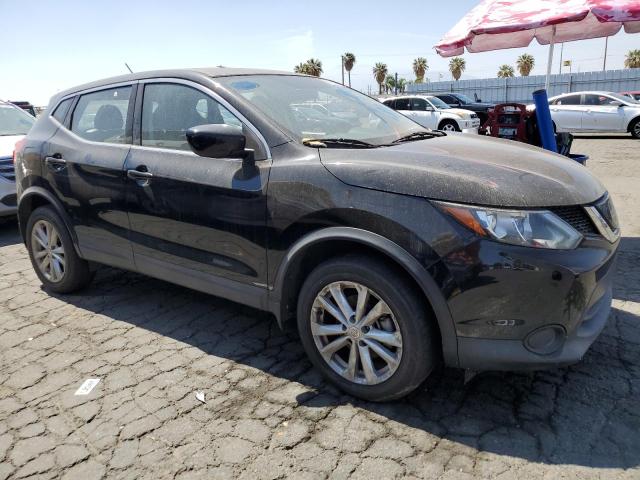 JN1BJ1CP8JW164604 Nissan Rogue Sport S
