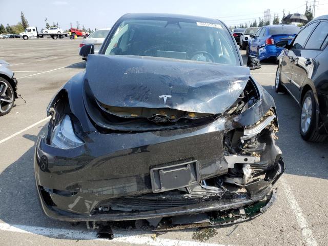 7SAYGDEE3NF480735 Tesla Model Y