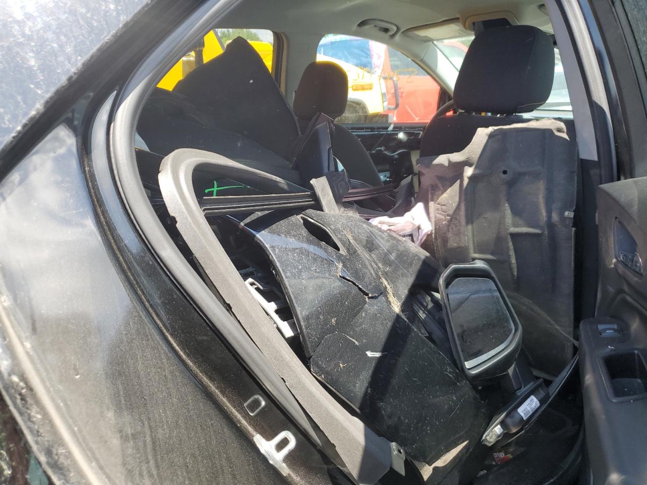 VIN: 2GNAXKEV0K6142060 2019 CHEVROLET EQUINOX